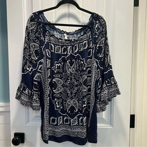 C Est 1946 Navy/White Bandanna Print Blouse‎ w/Short Ruffled Sleeves. 18/20.